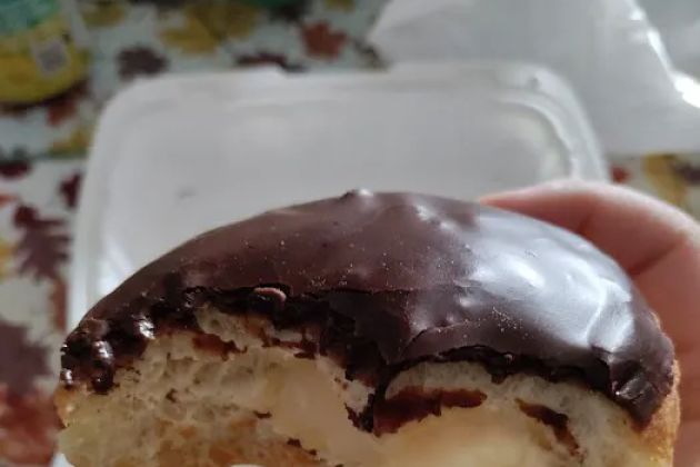 Yum Yum Donuts
