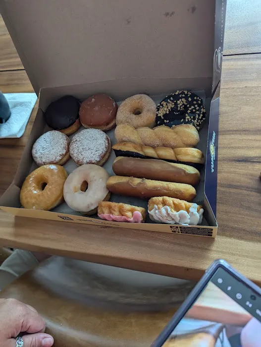 Yum Yum Donuts Picture 6
