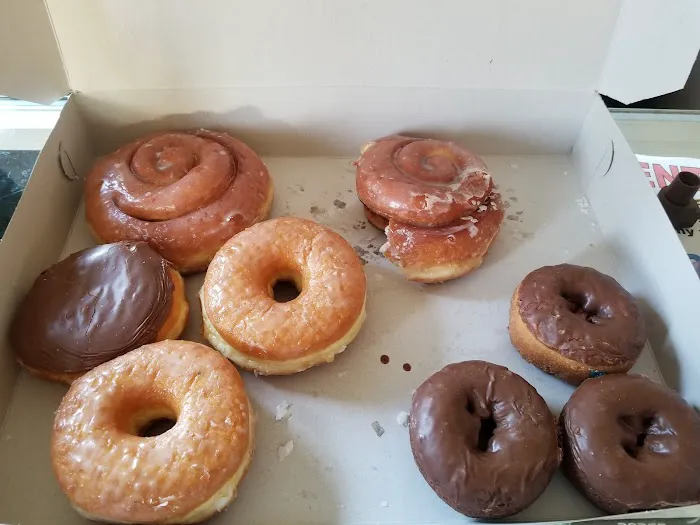 D&H Donuts Picture 8