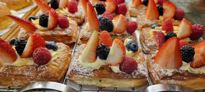 Paris Baguette Picture 1
