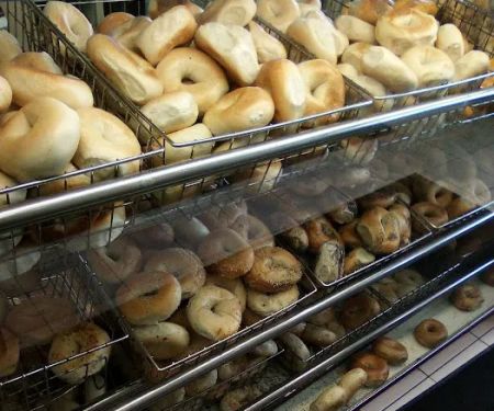 Bagel Nosh