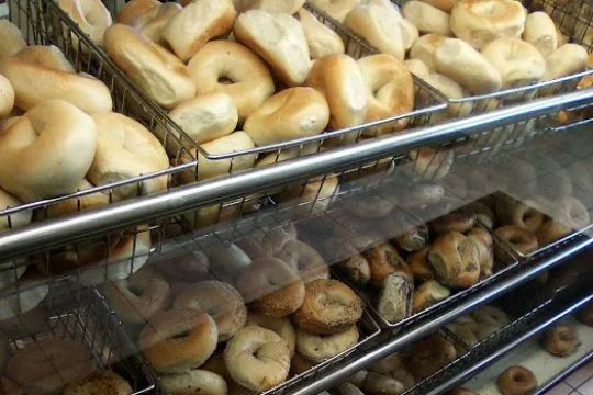 Bagel Nosh