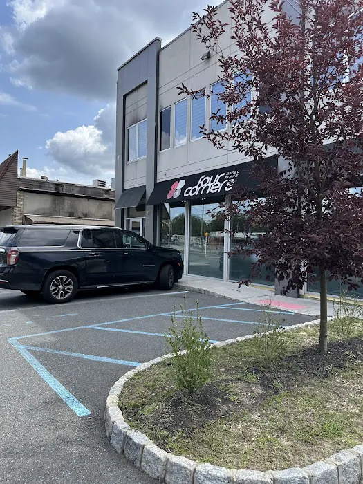 Four Corners Kosher Bagel & Cafe Picture 7