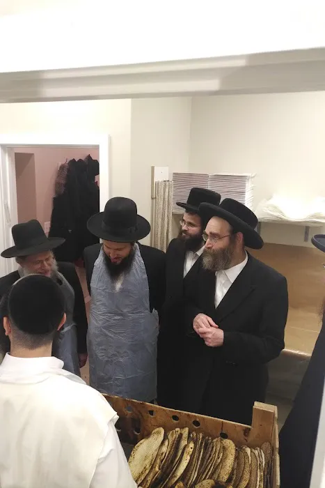 Bobov Matzo Bakery Picture 4