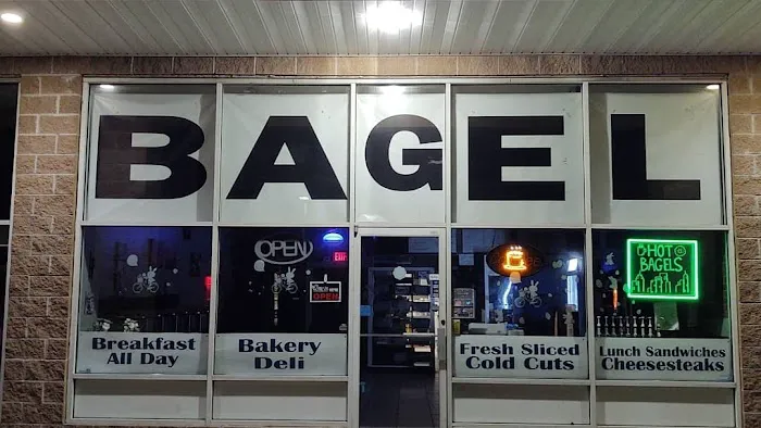 Broadway Giant Bagels Picture 1