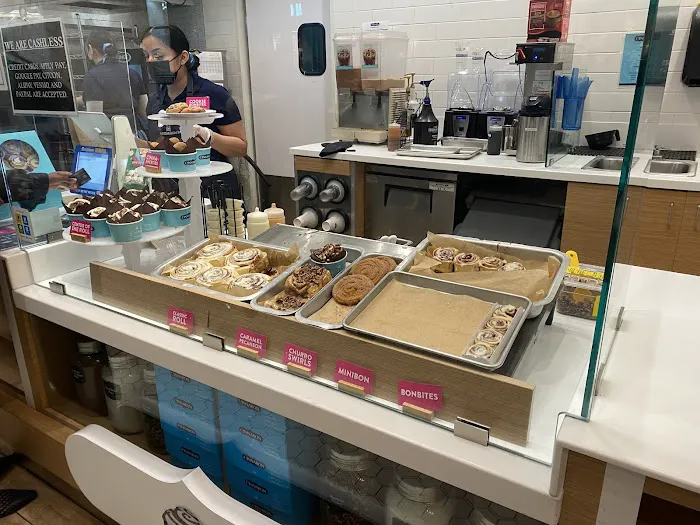 Cinnabon Picture 3