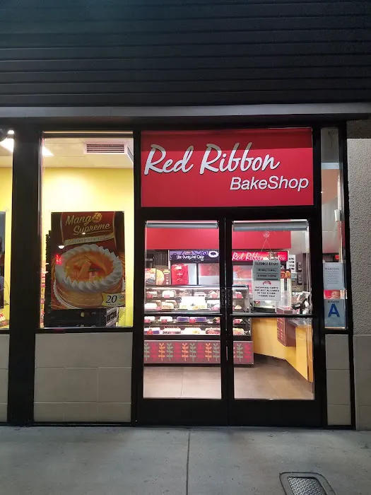 Red Ribbon Bakeshop Picture 8