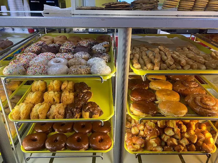 LA Donuts & Croissant Picture 9