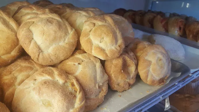 Nissi Restaurant And Bakery Picture 4