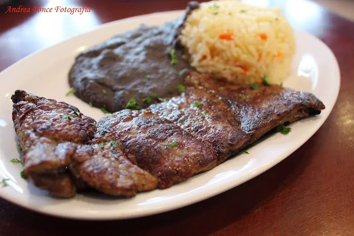 Nissi Restaurant And Bakery Picture 3