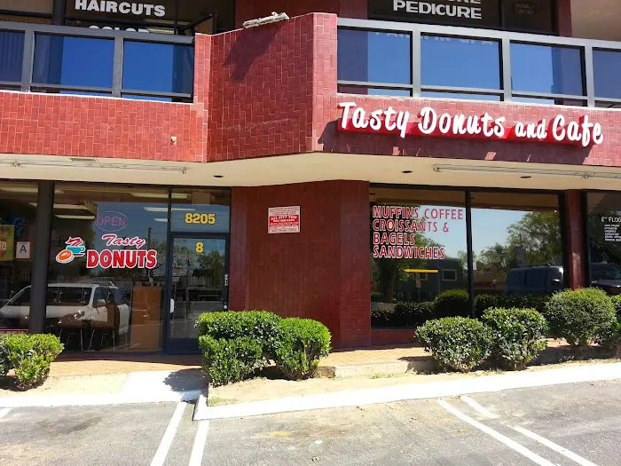 Tasty Donuts and Cafe Picture 4