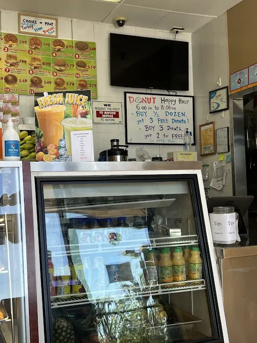 Tasty Donuts and Cafe Picture 8