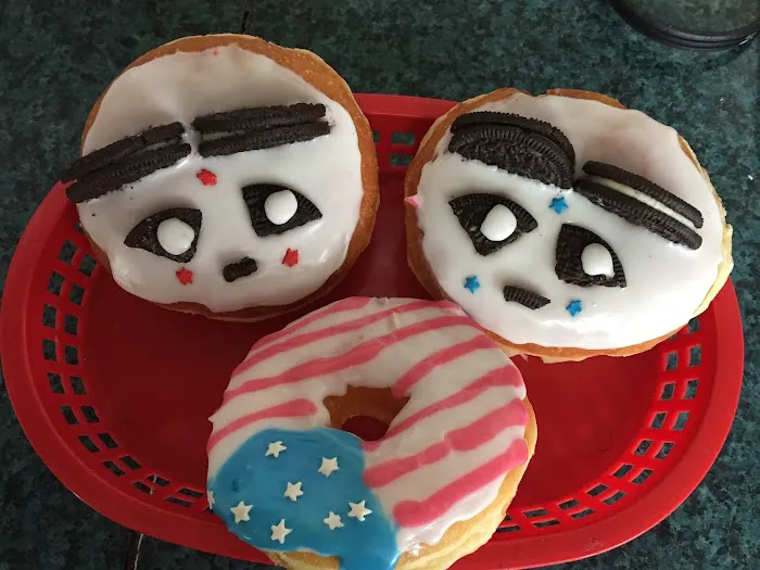 California Donuts Picture 6