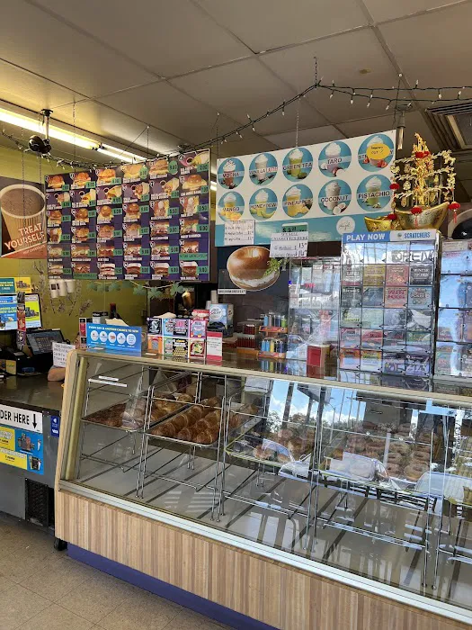 Tang's DONUTS AND COFFEE Picture 5