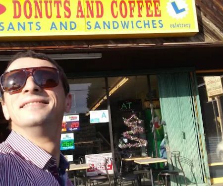Tang's DONUTS AND COFFEE
