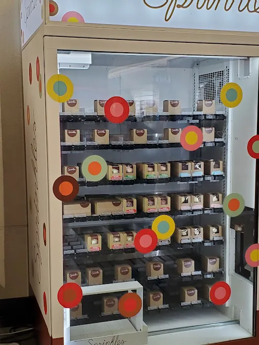 Sprinkles Hollywood & Highland ATM Picture 3