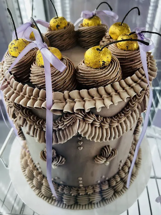 Flouring Cake Shop Picture 6