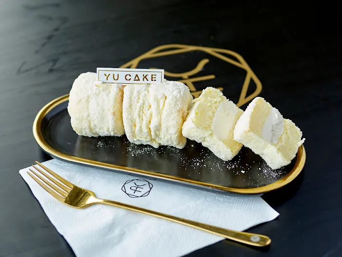 YU CAKE Picture 7