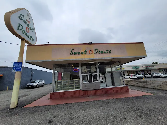 Sweet-O Donuts Picture 7