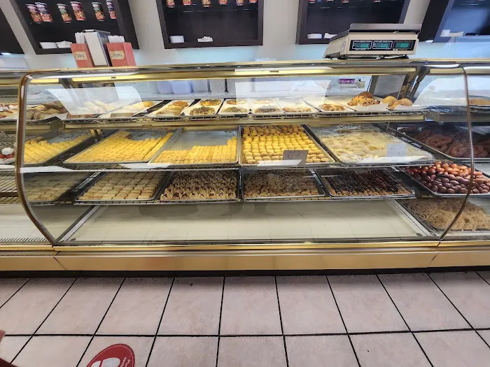 Sarkis Pastry Picture 9