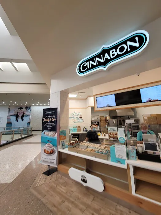 Cinnabon Picture 3