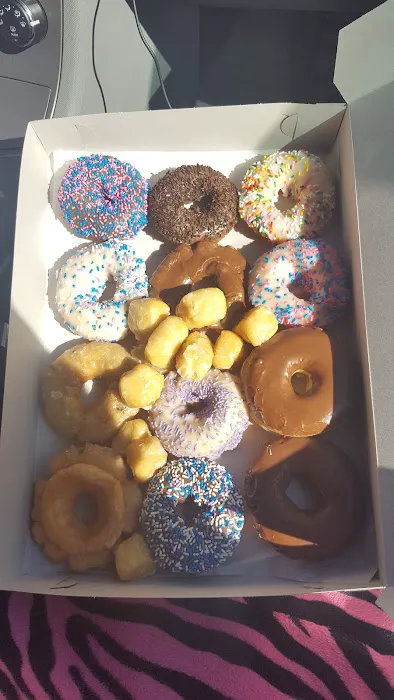 Dey's Doughnuts & Croissants Picture 3