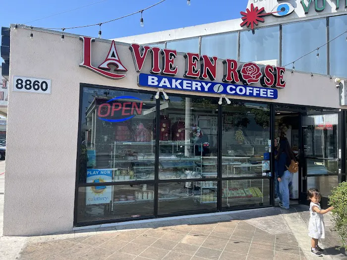 La Vie En Rose Bakery and Coffee Picture 3