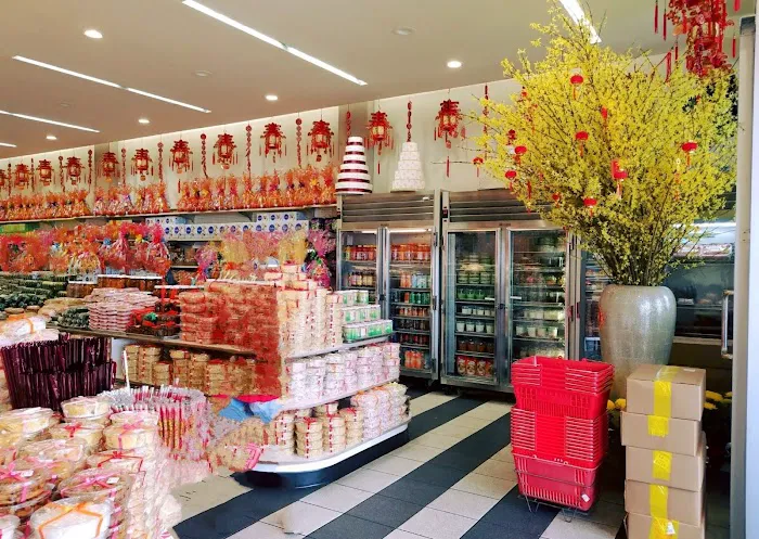 Van's Bakery Picture 2