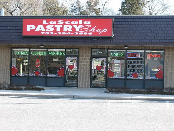 La Scala Italian Pastry Shop and Bakery Picture 10