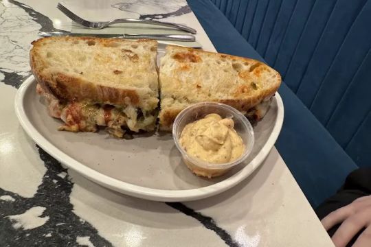 Patis Bakery & Cafe