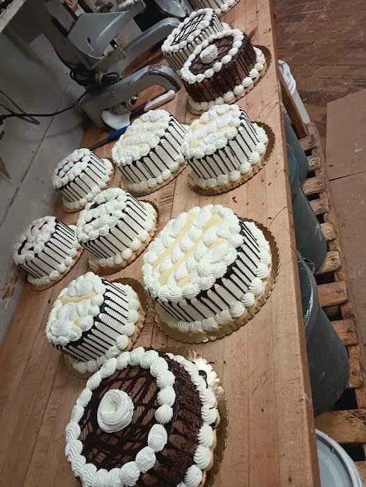 Hershy's Bakery Picture 9