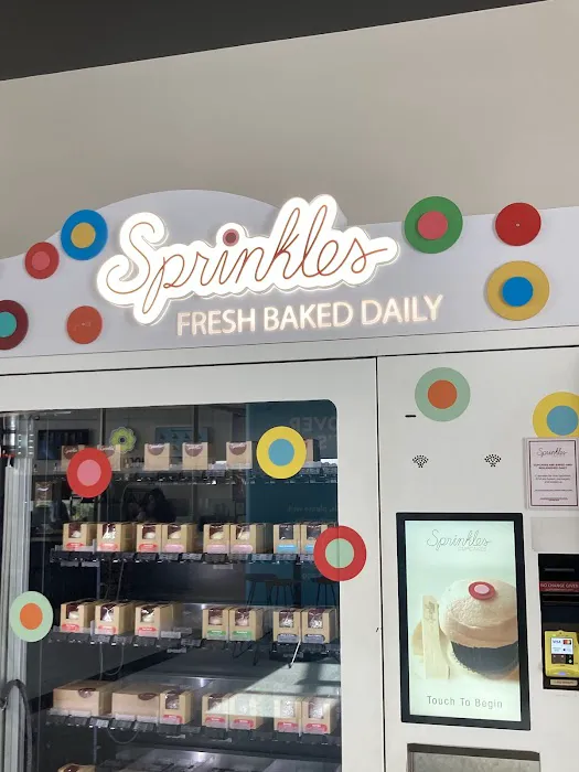 Sprinkles, Cupcake Vending Machine Picture 3