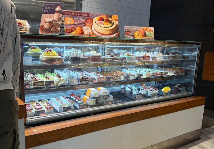 85°C Bakery Cafe - Century City Picture 9