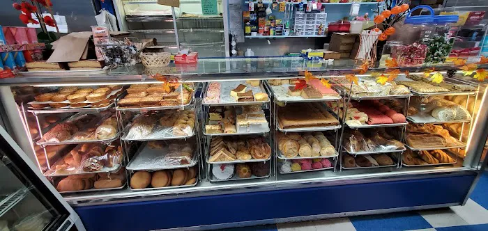 Panaderia El Salvador Picture 6
