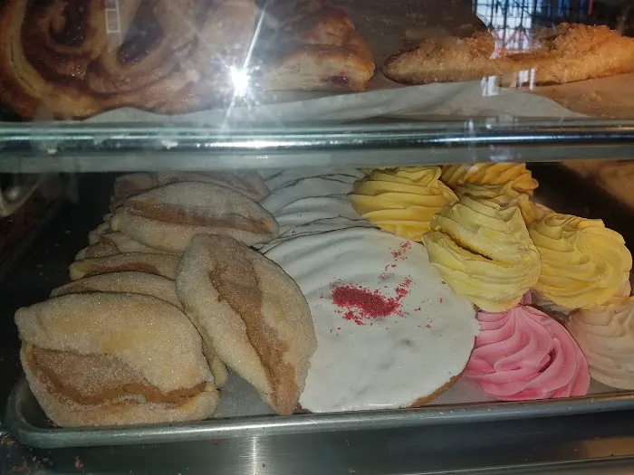 Panaderia El Salvador Picture 1