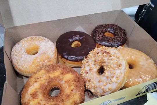 Yum Yum Donuts