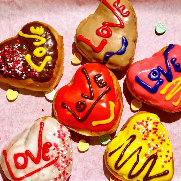 Universal Donuts Picture 5