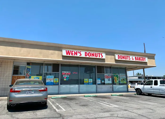 Wen's Donuts & Bakery Picture 5