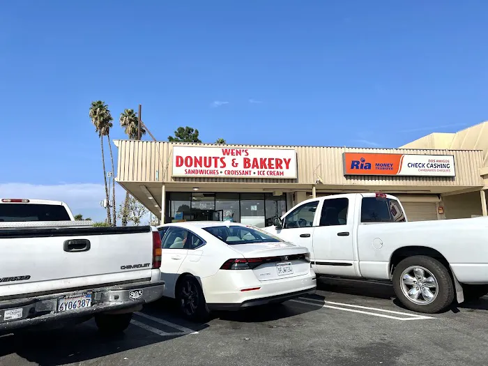 Wen's Donuts & Bakery Picture 8