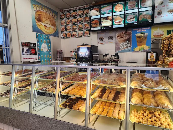 Queen's Donuts Picture 2