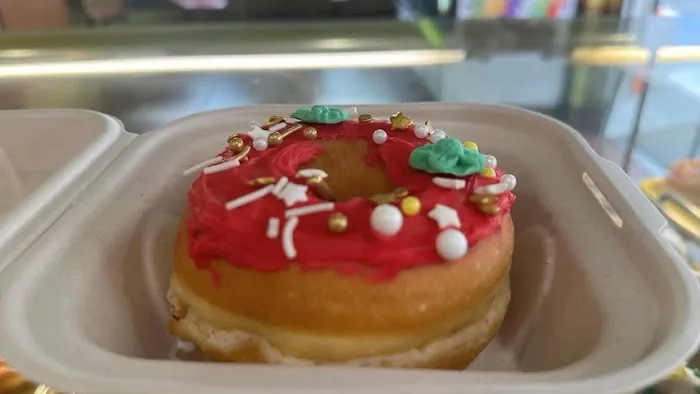 Alhambra Donuts Picture 1