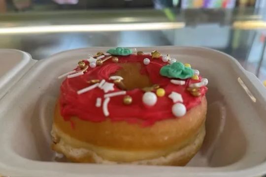 Alhambra Donuts