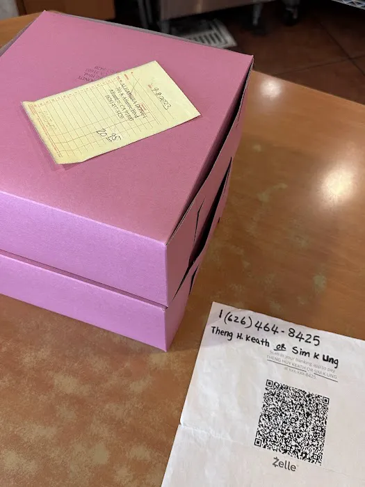 Alhambra Donuts Picture 10