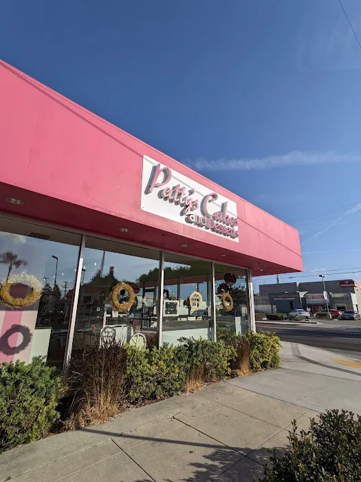 Patty's Cakes and Desserts Picture 8