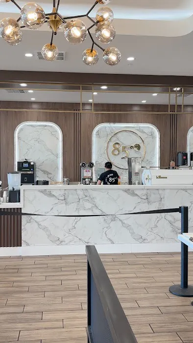 85°C Bakery Cafe - Anaheim Picture 1