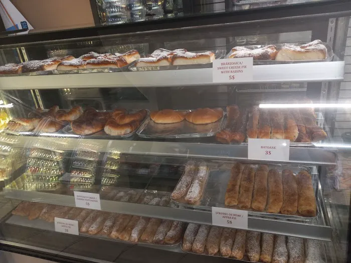 European Bakery - Patiserie Cofetarie Românească Picture 1