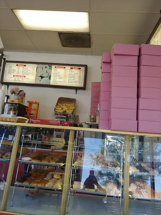 D K's Donuts Picture 9