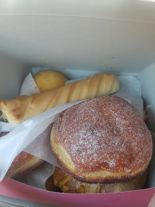 Brizuela's Bakery Picture 8