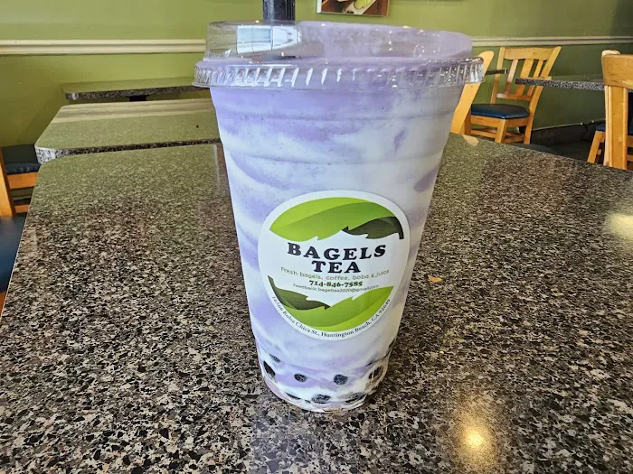 Bagels Tea lounge of HB Picture 5