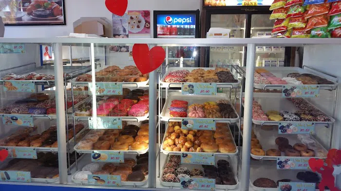 D & N Donuts Picture 10